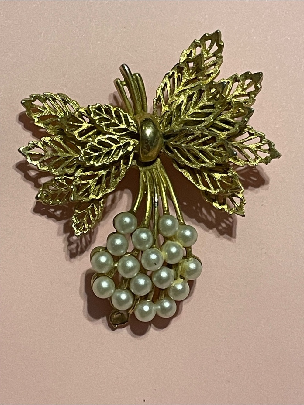 Vintage Faux Pearl Costume Gold Tone Pin #0225
